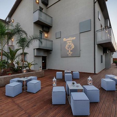 Hotel Rombino ฟอนเตบลันดา ภายนอก รูปภาพ