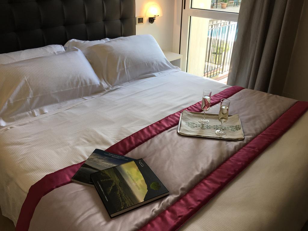 Hotel Rombino ฟอนเตบลันดา ภายนอก รูปภาพ