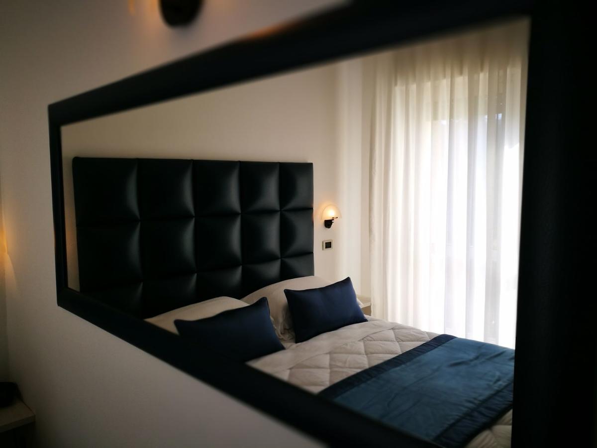 Hotel Rombino ฟอนเตบลันดา ภายนอก รูปภาพ