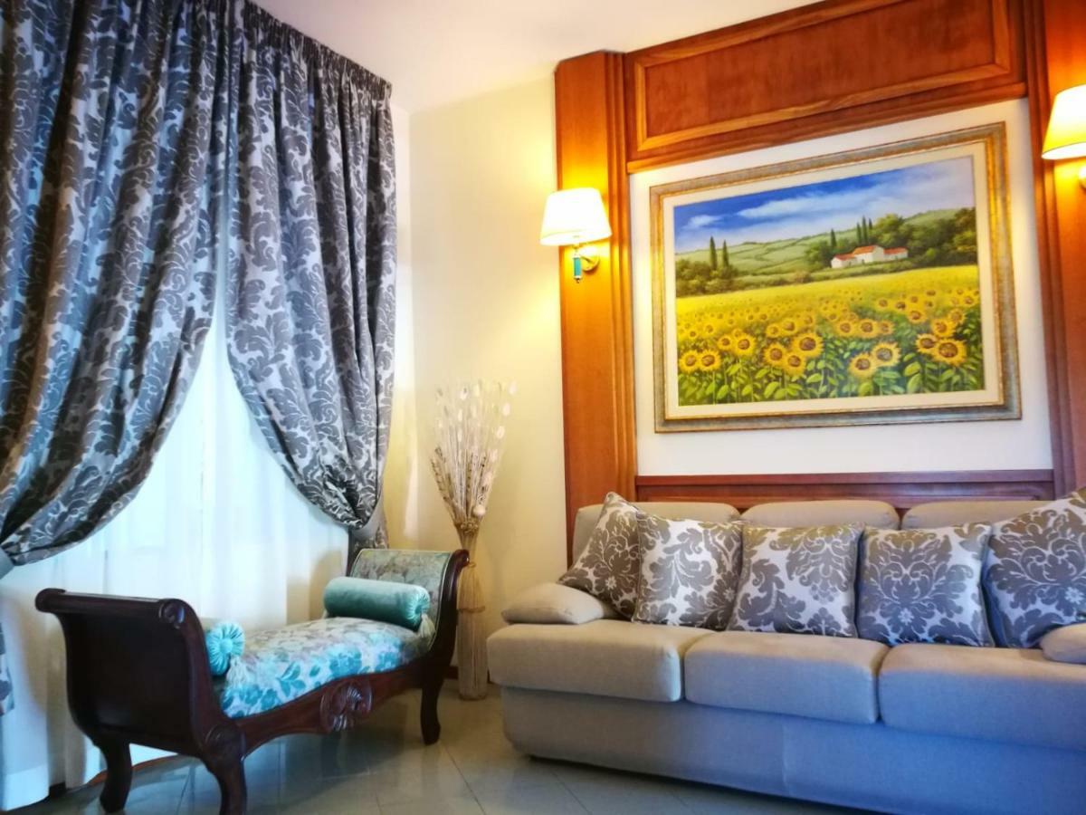 Hotel Rombino ฟอนเตบลันดา ภายนอก รูปภาพ
